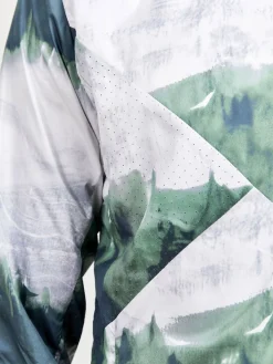 Craft Løbetøj|Løbetøj-Advanced Essence Wind Løbejakke Herre, multi  MultiMateriale: 60 % Genanvendt Polyester / 40 % Polyester En løbejakke med mange gode detaljer, bl.a.: - Letvægtsmateriale - Vindbeskyttende og vandafvisende - To forlommer med lynlås  - Strategisk placeret mesh paneler for god åndbarhed - Justerbar elastik i livetDetaljer