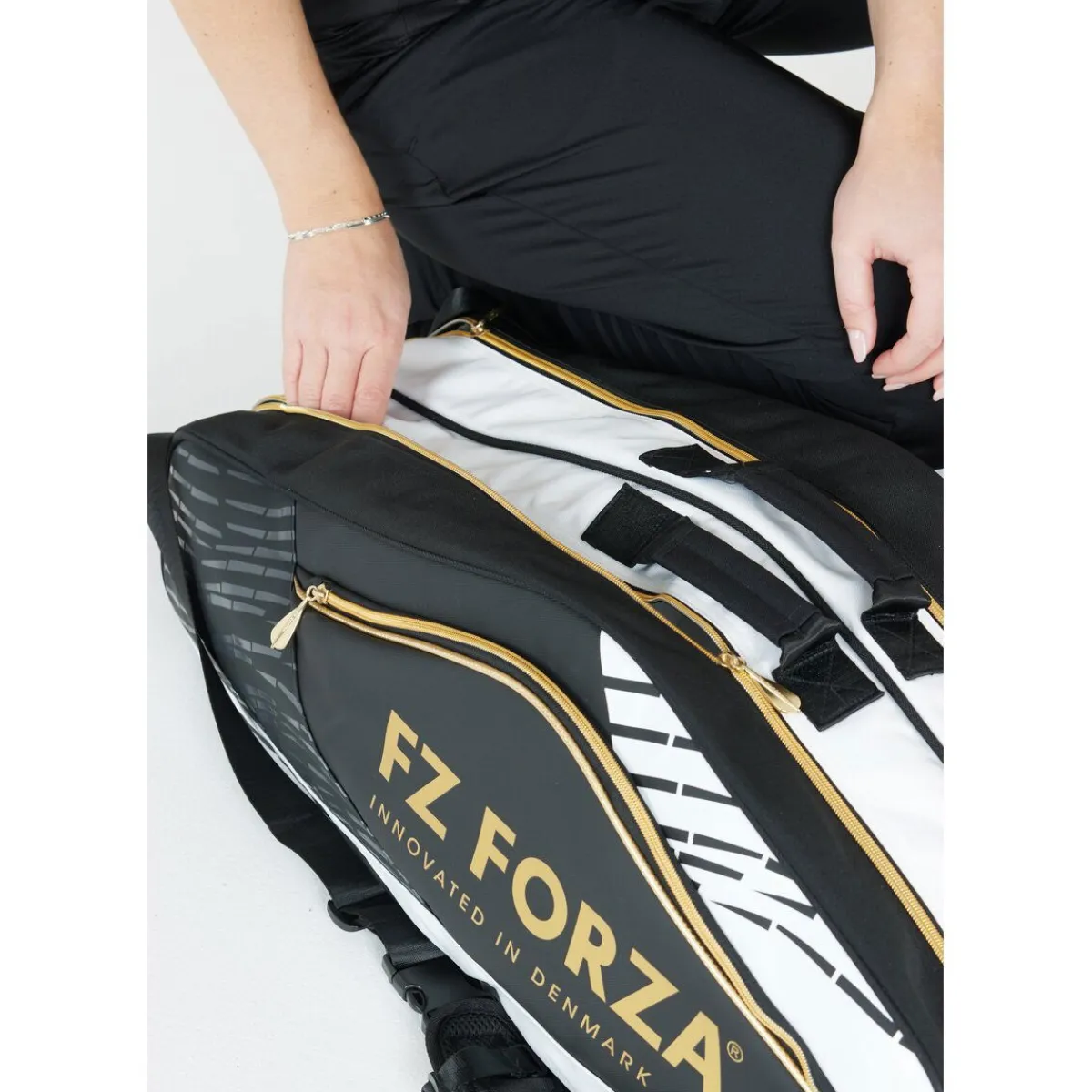 FZ Forza Badmintonudstyr-Tour Line x6 Badmintontaske 0145 Black / White