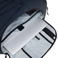 Haglöfs Rygsække|Udstyr-Corker Medium - True Black True BlackVægt: 678 gramVolumen: 18 literMål LxDxB: 43 x 28 x 19En innovativt designet og karakteristisk dagtursrygsæk i høj kvalitet til unge eventyrere. Fremstillet af genanvendte, beskyttende stoffer. Indholdet i Corker er let at komme til via en smart, stor åbning i siden, der giver god adgang til - og et let overblik over - alt, hvad der er pakket ned i den. Robust opbygning, der forhindrer rygsækken i at falde sammen.Specifikationer:- 100% genanvendt hovedbestanddel, vejrbestandigt og meget holdbart stof- Stor åbning i siderummet, der giver god adgang og overblik over indholdet- En mindre lynlåslomme inde i hovedrummet- Box-facon: forhindrer rygsækken i at falde sammen- Navn og adresselabel trykt indvendigt i rygsækken- En strækbar sidelomme, der kan udvides, til vandflaske eller ekstra udstyr- Anatomisk formede skulderremme Brystrem med brudsikkert sikkerhedsspænde- Ekstern strop for lettere adgang til ting såsom tøj- Reflekslogo for god synlighed- Store lynlåsstrop, der er lette at få fat i- Håndtag i toppen, der er let at gribe fat i- Overfladerne er imprægneret med DWR uden fluorocarbon: hjælper med at holde vand og smuds borteDetaljer