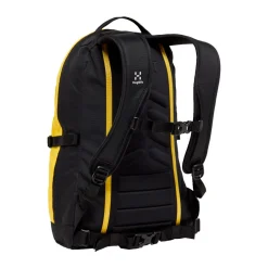 Haglöfs Rygsække|Tasker Og Rygsække-Tight Medium Rygsæk, True Black / Bright Yellow True Black / Bright YellowVolume: ca. 20 literMål: (højde x dybde x bredde): 50x23x29 cmVægt: ca. 525 gDen populære Tight rygsæk fra Haglöfs er tilbage i en opdateret version. Haglöfs kombinerer genanvendte materialer med et markant, ikonisk design.De dråbeformede for- og sidepaneler sikrer et lavt tyngdepunkt, hvilket gør den anvendelig til alle former for aktiviteter. Som navnet Tight hentyder – sidder den helt tæt om din ryg takket være de formede stropper og det ergonomisk formede rygpanel. Udstyret med ekstra bærepunkter, smarte funktioner og justeringsmuligheder.Masser af anvendelsesmuligheder: Udviklet som outdor dagstursrygsæk, rigtig fin til hverdagsbrug og populær til studie- og skolebrug.Specifikationer:- 100 % genanvendt hovedbestanddel, vejrbestandigt og meget holdbart stof- Dråbeformet forside og sidepaneler for et lavt tyngdepunkt- Anatomisk formede skulderremme- En inderlomme med lynlås- En lynlåslomme med let adgang foran- Aftageligt isøksefæste- Reflekslogoer sikrer, at du kan ses- Kompressionsremme i siden for at sikre indholdet- Justerbart hoftebælte, aftageligt- Justerbar brystrem, der giver bedre komfort, når du går- Håndtag i toppen, der er let at gribe fat i- Nøgleholder- Overfladerne er imprægneret med DWR uden fluorocarbon: hjælper med at holde vand og smuds borteDetaljer