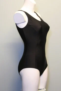 Lykke R Svømmetøj-Lowcut Badedragt Dame