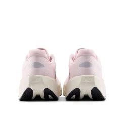 New Balance Løbesko|Løbesko-FuelCell Rebel v5 Løbesko Dame  Pink Granite / Silver Metallic / Linen