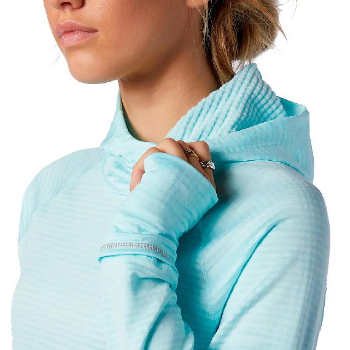New Balance Træningstøj|Løbetøj-Heat Grid Hoodie Dame, lyseblå Pale Blue Chill HeatherMateriale: 95% Polyester 4.5% ElastanLøbetrøje designet til det kølige vejr. Med stretch for komfort. Specifikationer:- NB HEAT hurtigtørrende teknologi holder dig varm og holder fugt væk- Atletisk pasform, perfekt til aktiv bevælgese- Lange ærmer med tommelfingerhuller for en behagelig pasform- En kængurulomme m/lynlås til opbevaring af f.eks mobilDetaljer